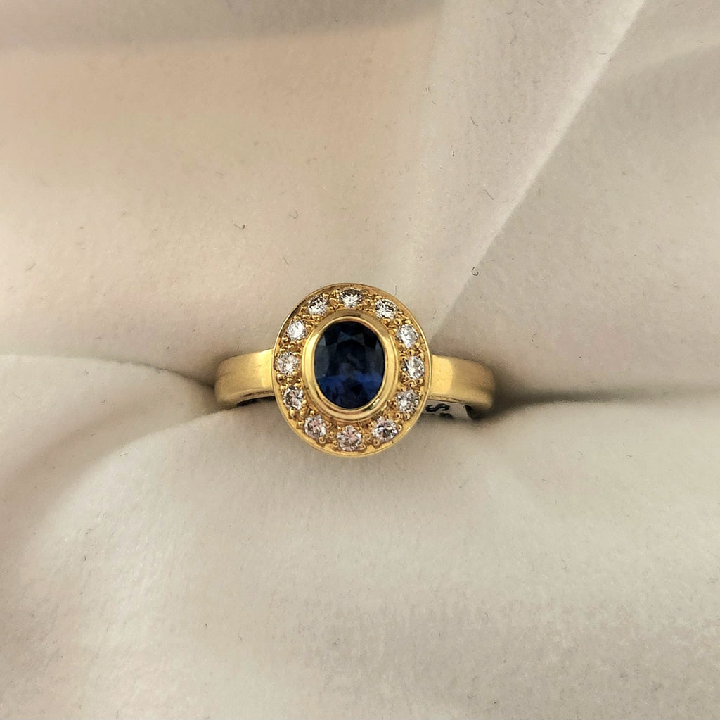 Ceylon Sapphire & Diamond Ring