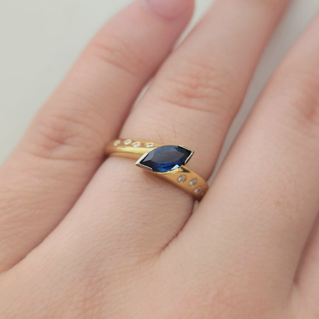 Australian Sapphire & Diamond Ring