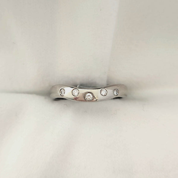 Curved Diamond Wedder