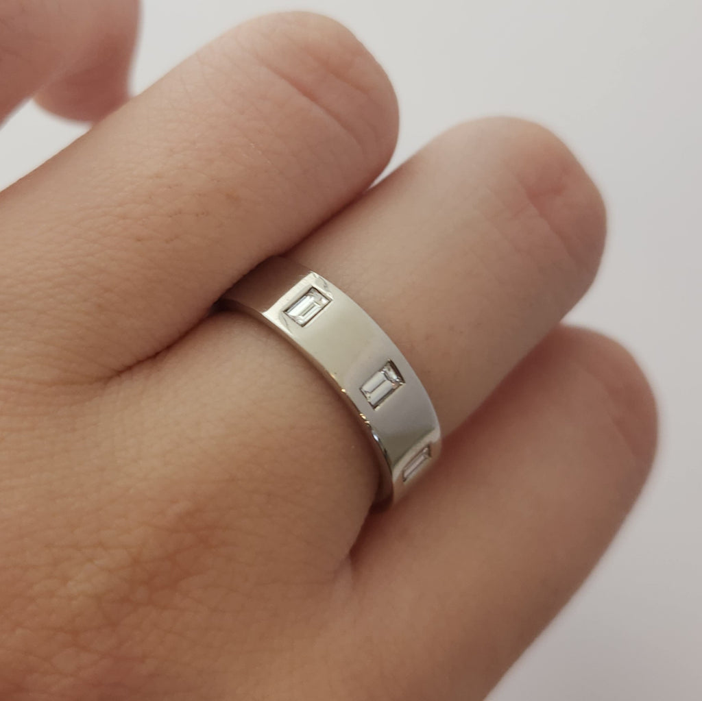 White Gold & Baguette Diamond Ring