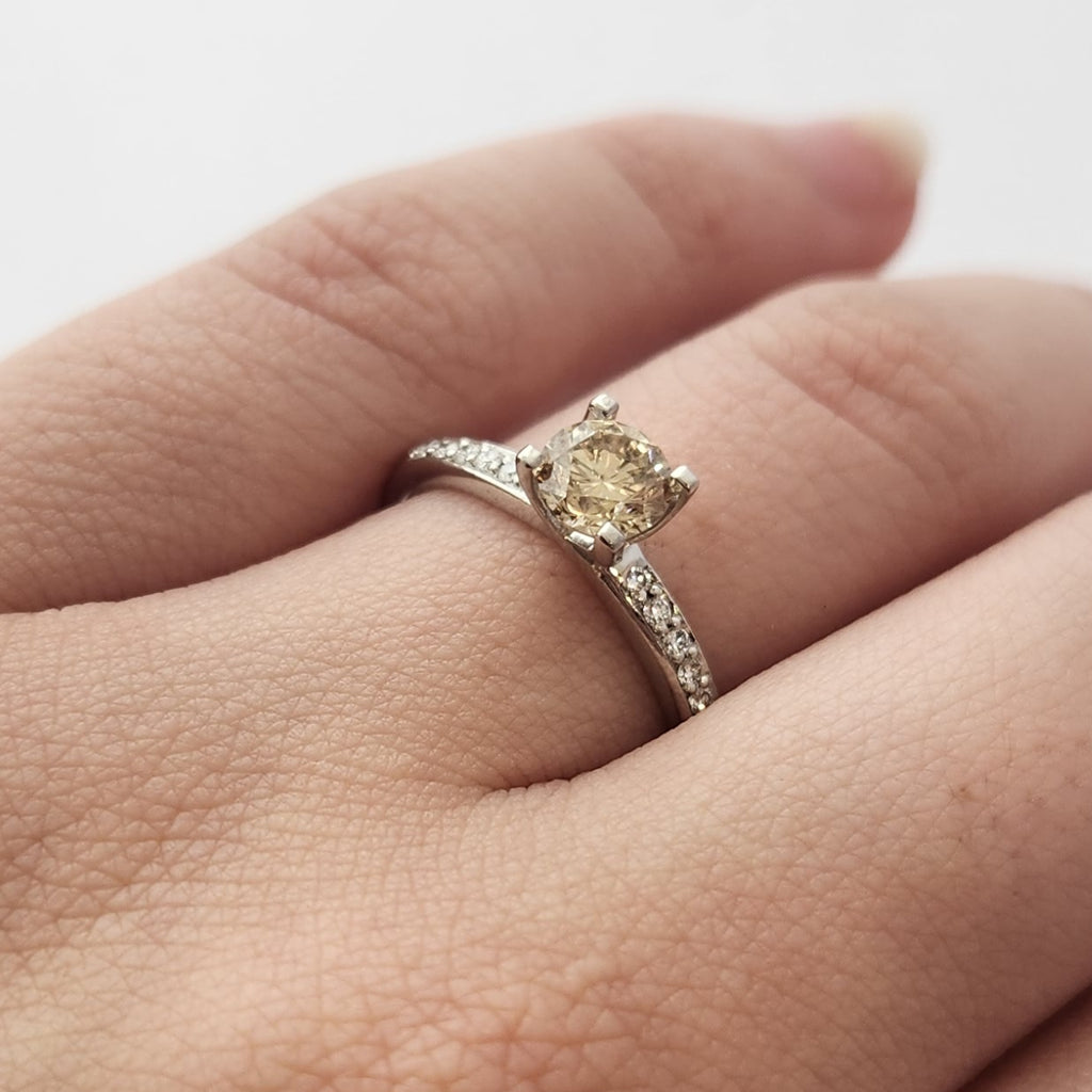 Champagne Diamond & Diamond Shoulder Ring