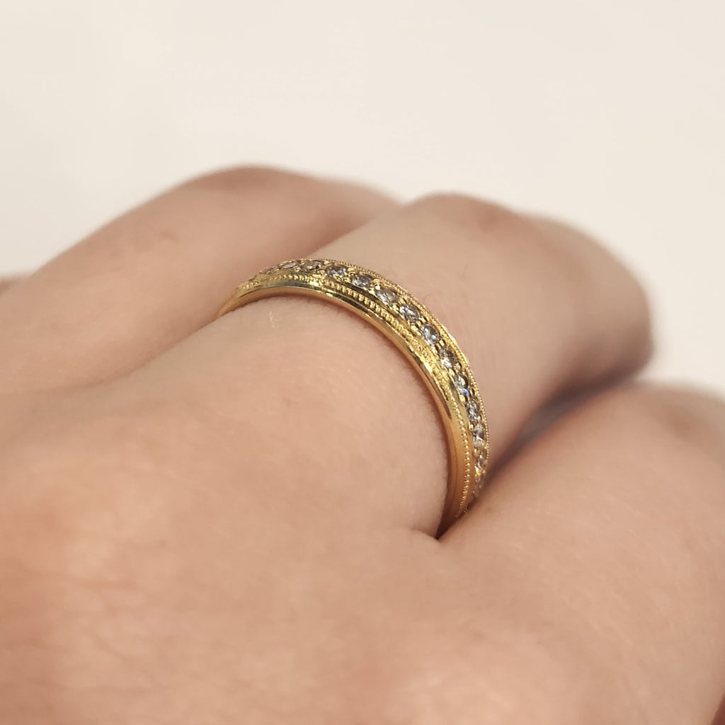 Fully Round Diamond Wedder Ring