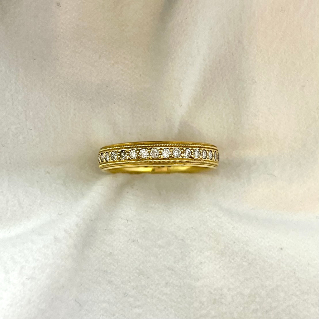 Fully Round Diamond Wedder Ring