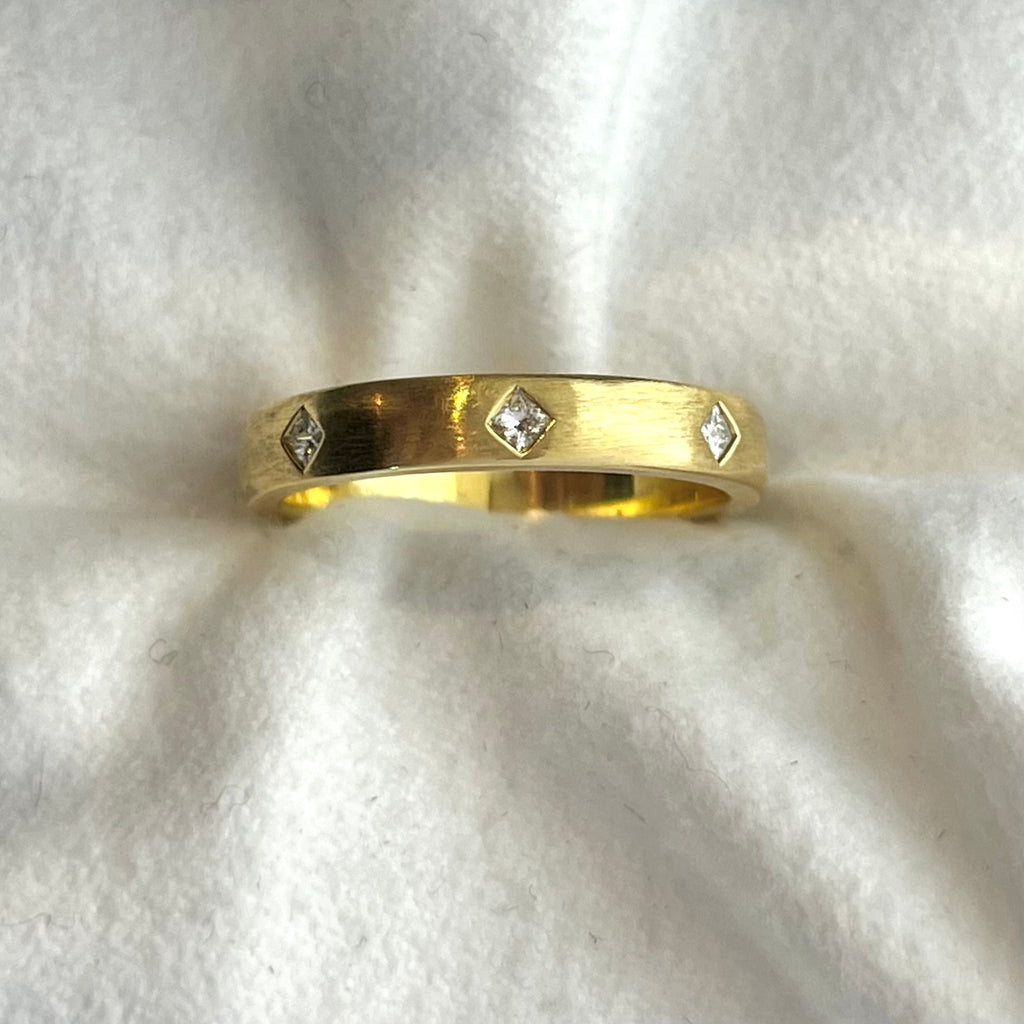 3 Princess Cut Diamond Wedder